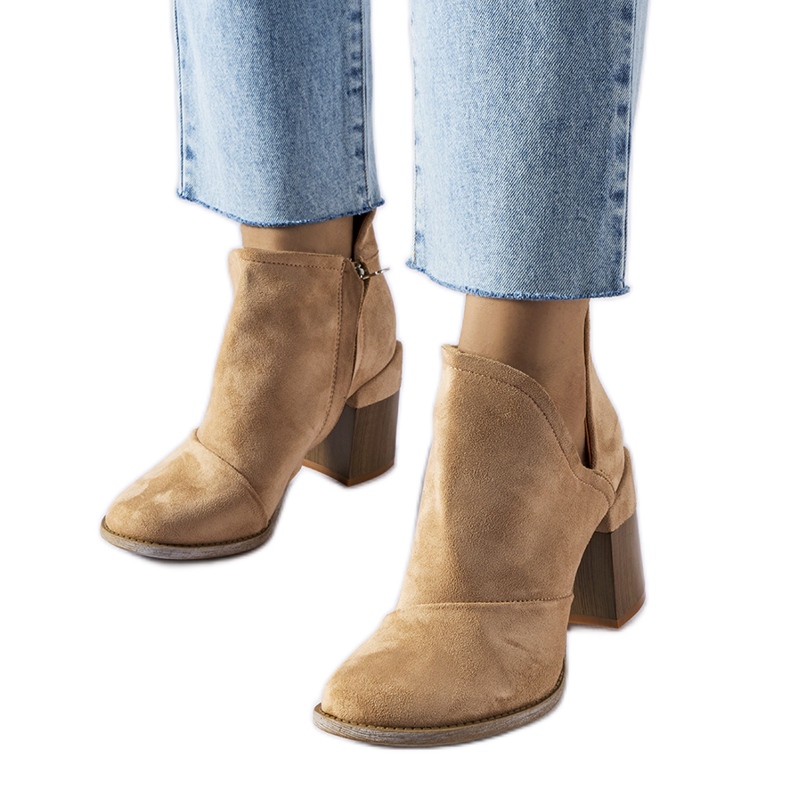 Beige ankle boots with a Marinella cutout