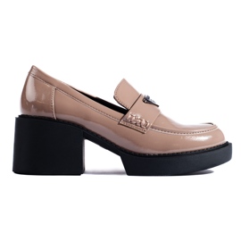 Women's beige lacquered Shelovet shoes Women's beige lacquered Shelovet shoes