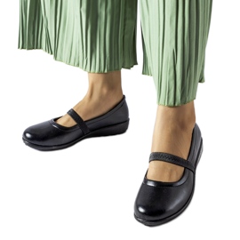 Black Oakland ballet flats