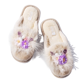 Beige women's slippers by Moly Beige women's slippers by Moly