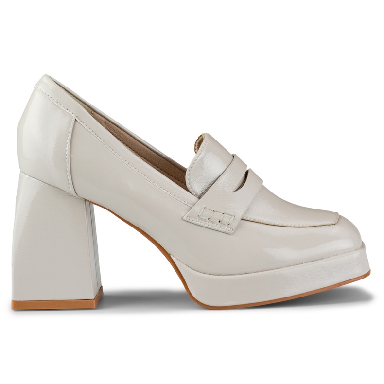Ladies' patent-leather shoes with high heels beige