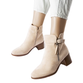 Beige low-heeled ankle boots from Bédard