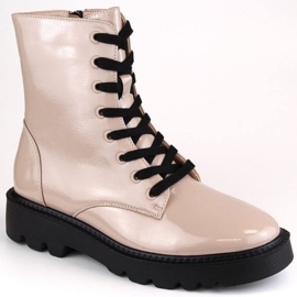 Vinceza W JAN240 beige patent insulated ankle boots