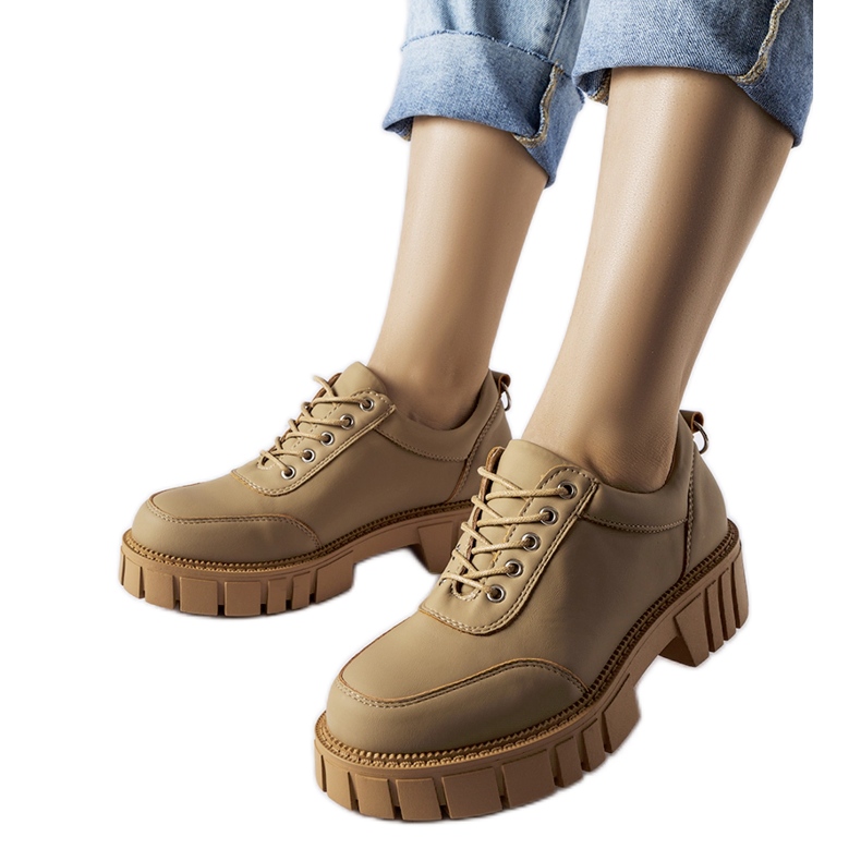 Brown shoes with a matte finish from Severino beige