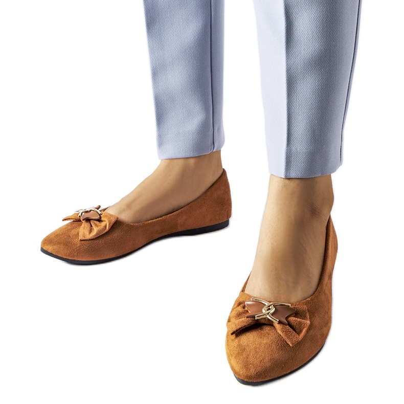 Brown ballet flats with a pointed toe Jetté