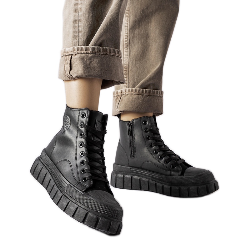 Black insulated sneakers Big Star MM274625