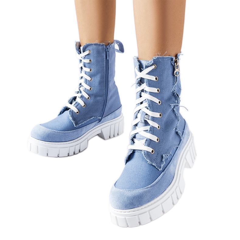 Blue insulated Crispiero boots