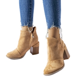 Beige ankle boots with cutouts Artemisia