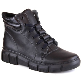 Comfortable, insulated leather boots Helios W H562A, black