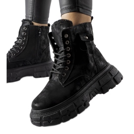 Inna Black insulated boots on the Lina platform