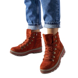 Red insulated Mazara trekking shoes brown