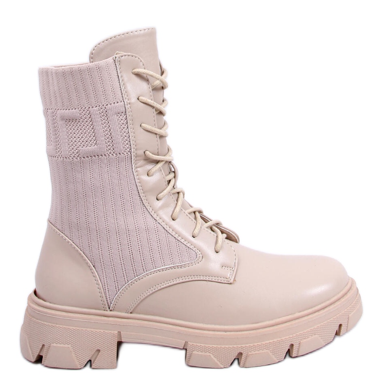 Workers with a flexible Calling Beige upper