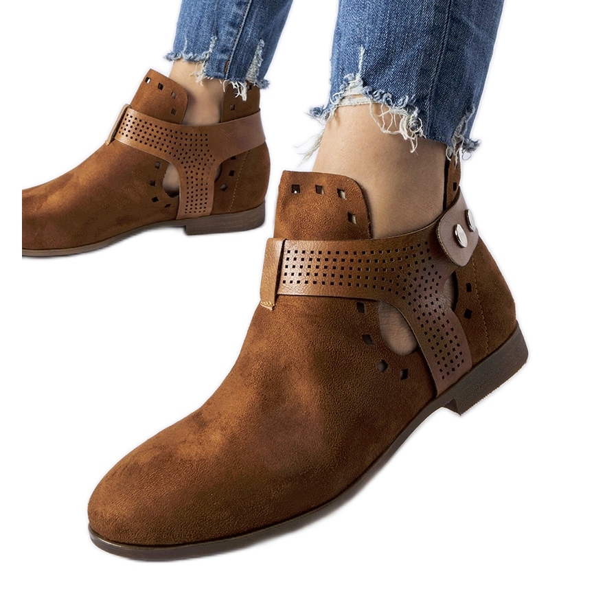 Caramel openwork low cut ankle boots from Lungodora brown