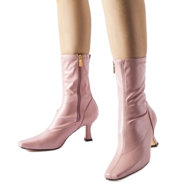 Pink low-heeled boots from Luisella Pink low-heeled boots from Luisella