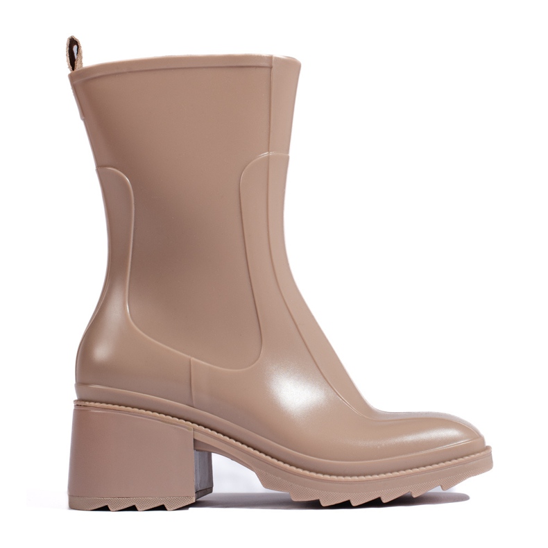 SHELOVET Cream high-heeled wellingtons with a zipper beige