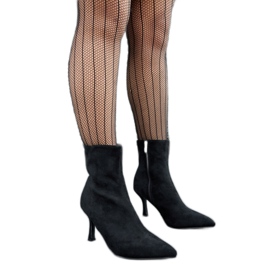Guimond black low-heeled ankle boots
