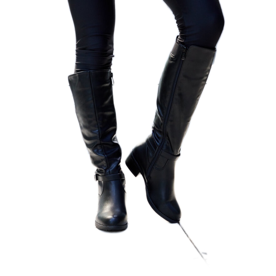 High black boots no 2025 heel