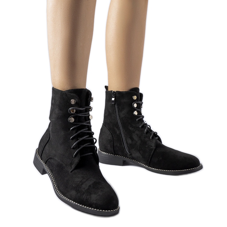 Black insulated ankle boots made of Carpanzano eco-suede