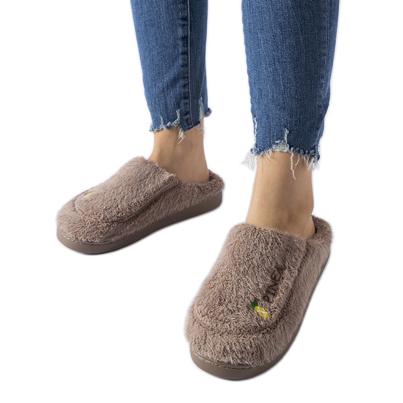 Brown warm Collinsville slippers Brown warm Collinsville slippers