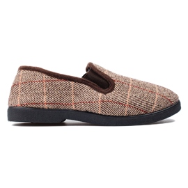 Comfortable brown men's slippers from Shelovet Comfortable brown men's slippers from Shelovet
