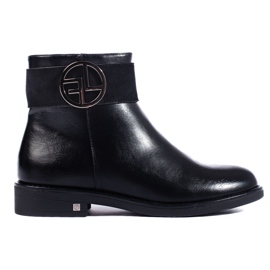 W. Potocki Black low ankle boots with a flat heel by Potocki W. Potocki Black low ankle boots with a flat heel by Potocki