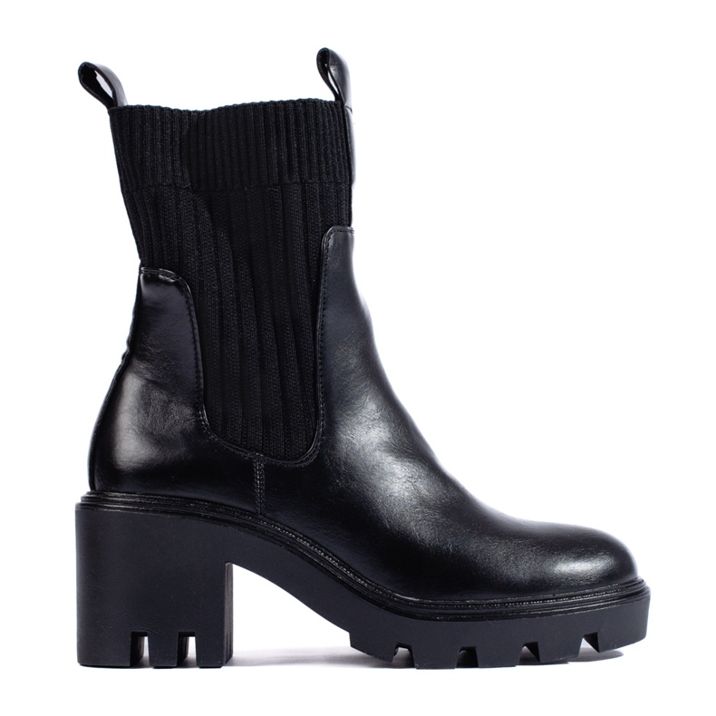 Potocki black slip-on ankle boots with a wide heel