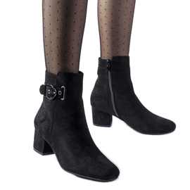 Black low-heeled ankle boots made of Nemaha eco-suede