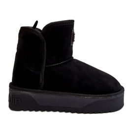 Vegan waterproof women's snow boots on the D.Franklin black platform
