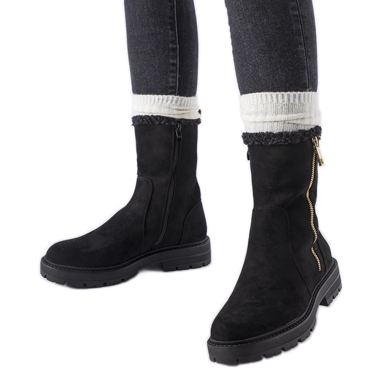 Black insulated boots with a Sunnyslope zipper Black insulated boots with a Sunnyslope zipper