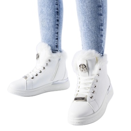 White sneakers with white Lubriano fur White sneakers with white Lubriano fur