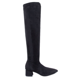 Diondre Black low-heeled musketeers