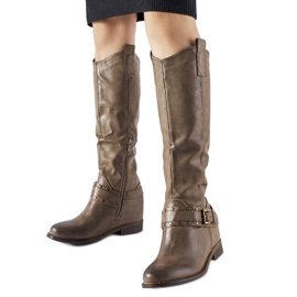 Zen brown high cowboy boots with a hidden wedge Zen brown high cowboy boots with a hidden wedge