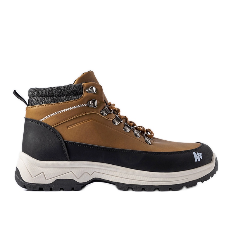 Brown insulated men's Chandler boots