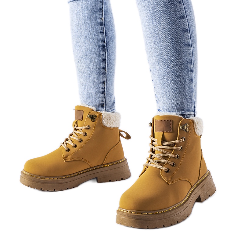 Brown insulated Burgondi workers Brown insulated Burgondi workers