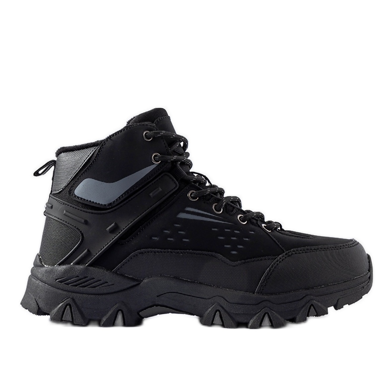 Black insulated Taziana trekking shoes