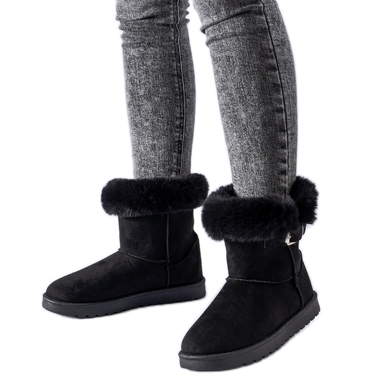 Black Borgorato snow boots lined with fur