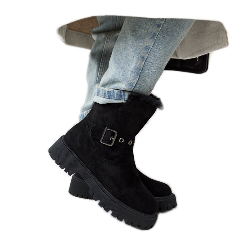 Black insulated Arturo eco-suede boots