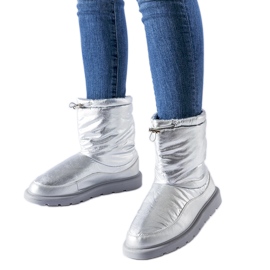 Silver insulated Whitetail snow boots Silver insulated Whitetail snow boots