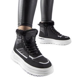 Black Trieste sports snow boots with fur Black Trieste sports snow boots with fur