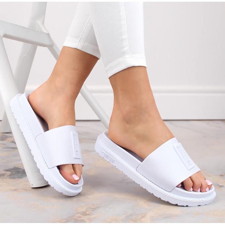 Women's white platform flip-flops Big Star LL274428 Women's white platform flip-flops Big Star LL274428
