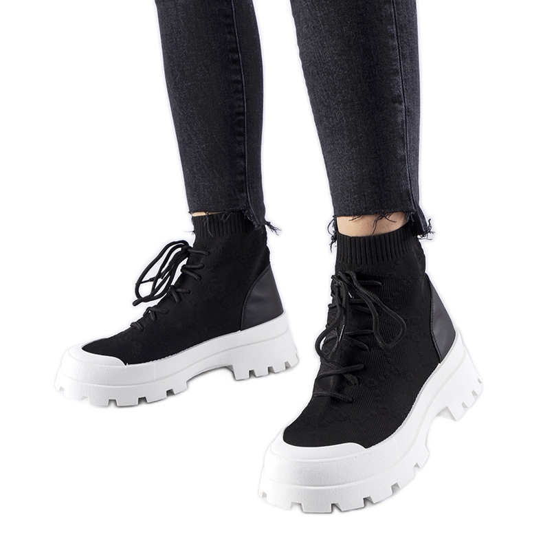 Black Éric high-top sneakers