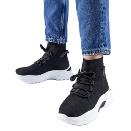 Black high-top Vigatto sneakers