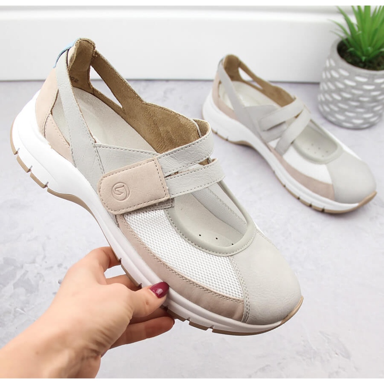 Comfortable women's shoes with velcro, multicolor Remonte D0G08-40 multicolored