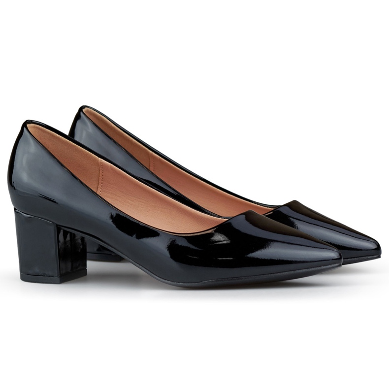 Patent black pointed-toe pumps with a low heel