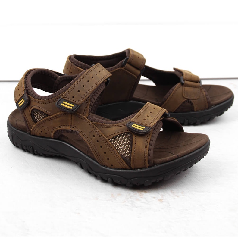Men's leather suede sandals with velcro, brown McKeylor 87975 Men's leather suede sandals with velcro, brown McKeylor 87975
