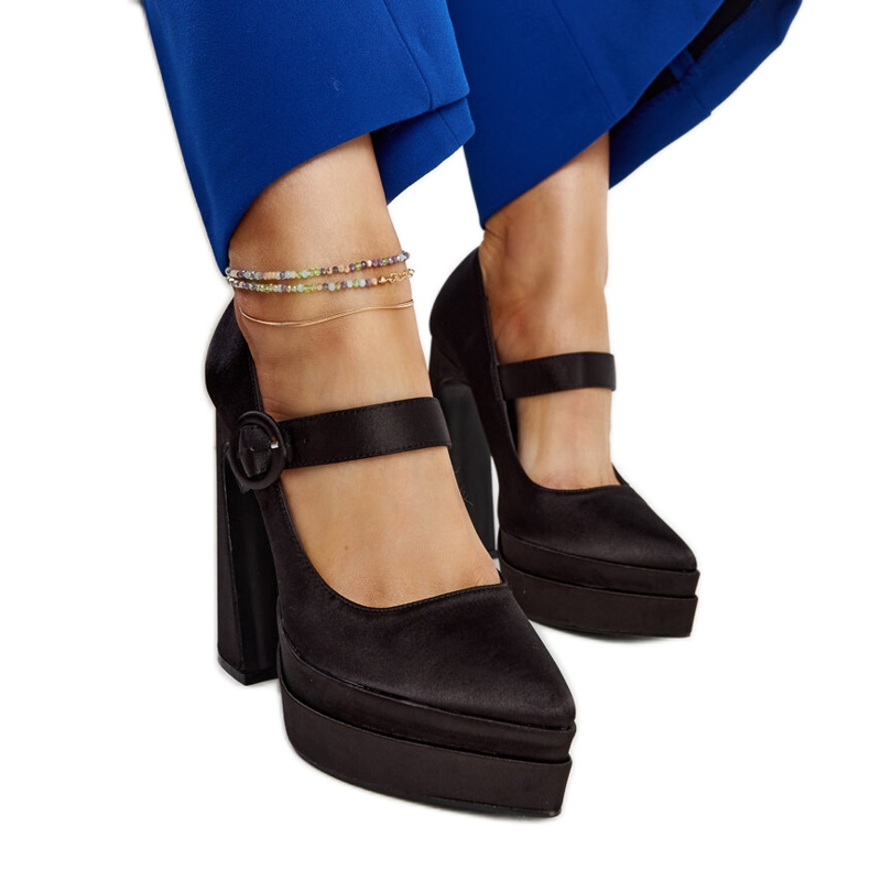 Mikea black high heel pumps