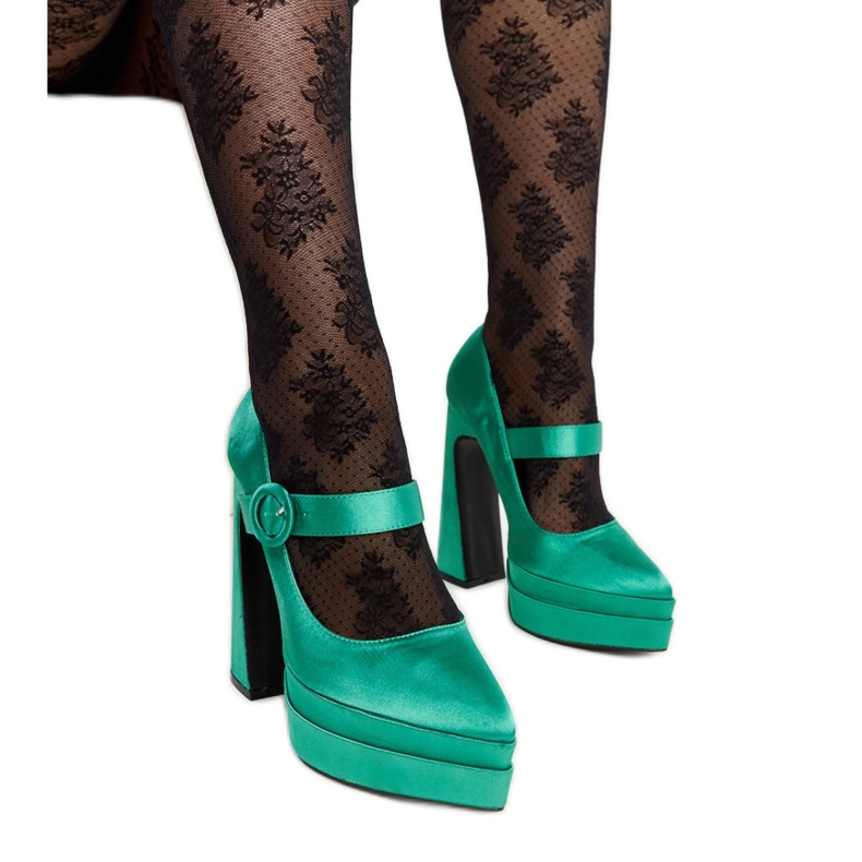 Green high-heeled pumps from Mikea Green high-heeled pumps from Mikea