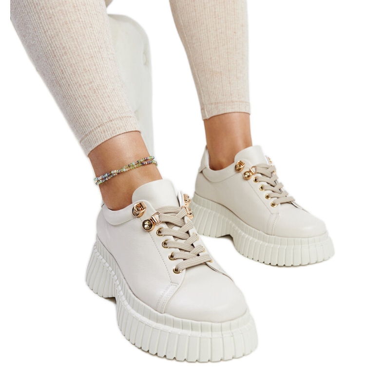 Light beige leather sneakers by Karino Light beige leather sneakers by Karino