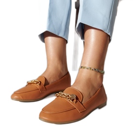 Brown loafers with a Scaletta chain