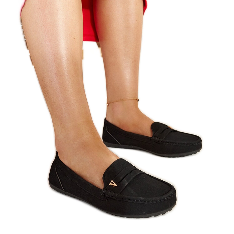 Black loafers with a matte finish from Rubiania